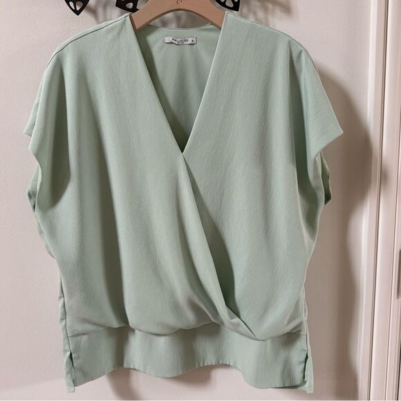 M.M.LaFleur  Antonia Eco Soft Wave Top in Pale Green XL - Picture 2 of 8